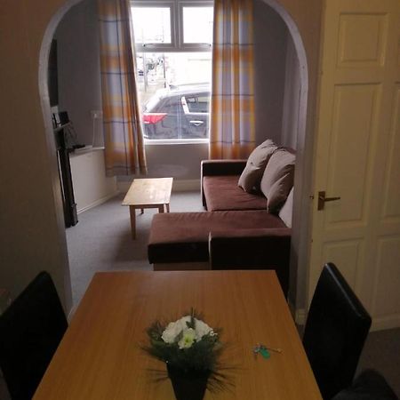 Westcott Road Home Liverpool Extérieur photo